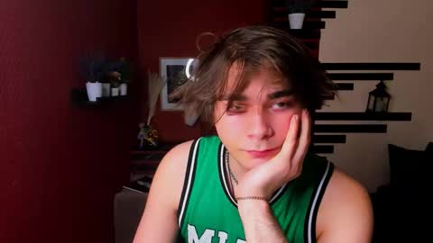 Snapshot of erospulse chatting on December 14, 2025, 12:32 pm Hanzo online show from December 14, 2025, 12:32 pm