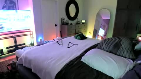 eroticextasy818 online show from October 13, 2025, 10:37 am