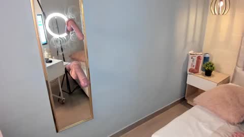 Snapshot of escarleth__ chatting on January 3, 2025, 3:33 pm Escarlet online show from January 3, 2025, 3:33 pm