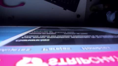 Snapshot of escarleth__ chatting on February 14, 2025, 11:31 am Escarlet online show from February 14, 2025, 11:31 am