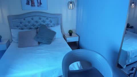 Snapshot of escarleth__ chatting on September 15, 2025, 1:22 pm Escarlet online show from September 15, 2025, 1:22 pm