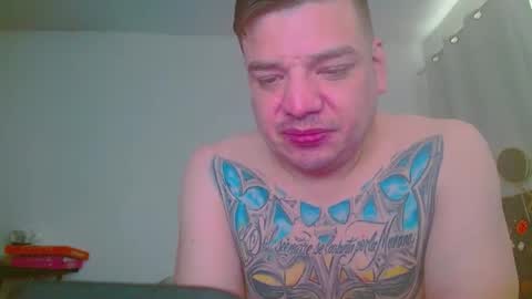 escodamus12 online show from January 8, 2025, 8:07 pm