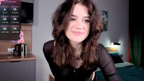 EshleGreen online show from November 29, 2025, 3:15 pm