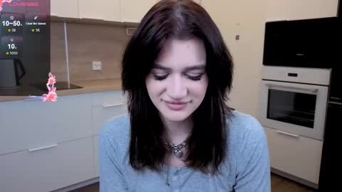 EshleGreen online show from November 30, 2025, 5:50 pm