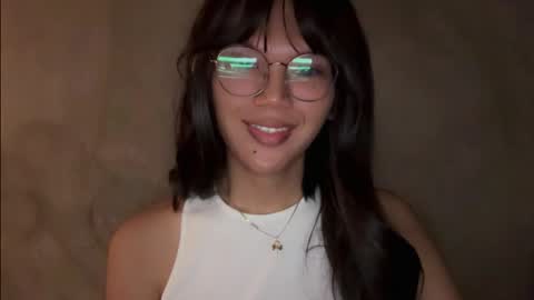 Chelliane online show from December 18, 2025, 4:07 am