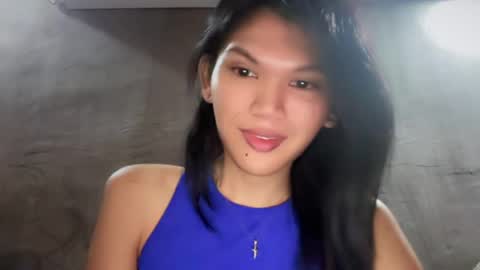 Snapshot of esilchan chatting on May 17, 2026, 6:33 am Chelliane online show from May 17, 2026, 6:33 am