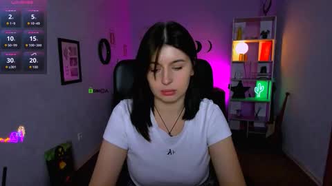 esma_shine online show from September 13, 2025, 3:01 pm