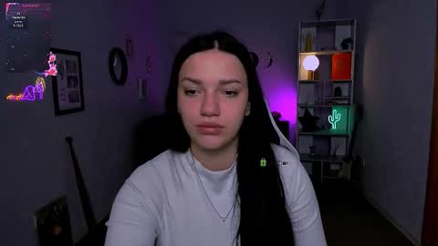 esma_shine online show from September 18, 2025, 8:05 am