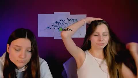 Snapshot of esme_moore_ chatting on December 2, 2025, 7:53 pm esme_moore_ online show from December 2, 2025, 7:53 pm