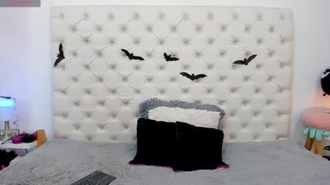 Snapshot of esmeralda_06 chatting on October 24, 2025, 3:30 pm esmeralda online show from October 24, 2025, 3:30 pm