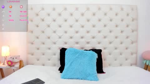 Snapshot of esmeralda_06 chatting on November 21, 2025, 3:22 pm esmeralda online show from November 21, 2025, 3:22 pm