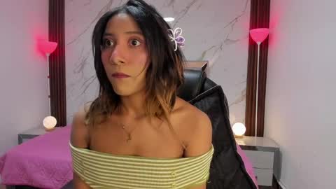 esperanzamora online show from April 20, 2026, 11:57 am