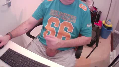 Snapshot of essex_wild chatting on February 25, 2025, 9:24 pm Morph online show from February 25, 2025, 9:24 pm