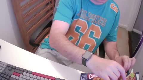 Snapshot of essex_wild chatting on October 5, 2025, 8:07 pm Morph online show from October 5, 2025, 8:07 pm