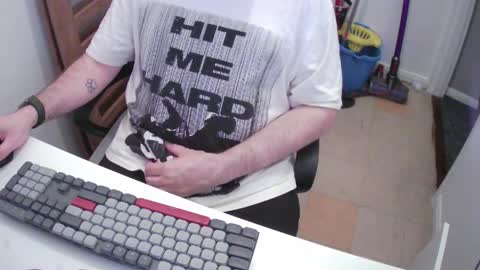 Morph online show from April 3, 2026, 7:34 pm