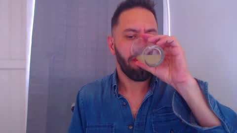 Snapshot of esteban7984068 chatting on January 14, 2025, 6:28 pm esteban online show from January 14, 2025, 6:28 pm