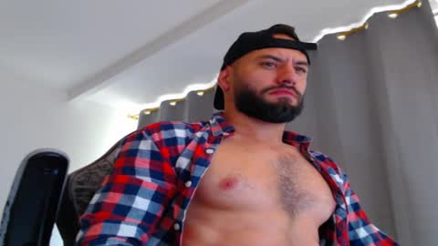 Snapshot of esteban7984068 chatting on November 20, 2025, 3:45 pm esteban online show from November 20, 2025, 3:45 pm