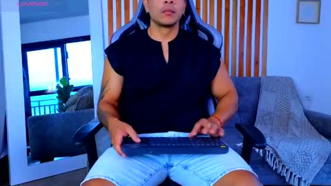 ESTEBAN online show from May 16, 2026, 11:31 am
