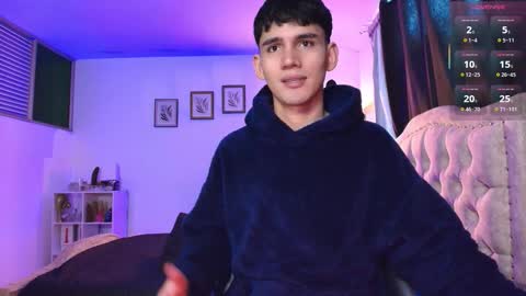 Esteban online show from November 18, 2025, 11:03 am