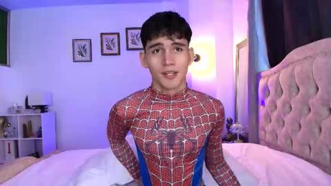 Esteban online show from November 25, 2025, 11:21 am