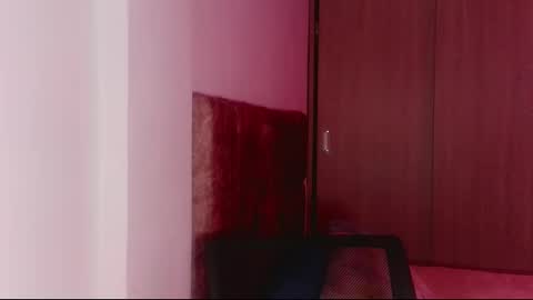 Snapshot of estefa1 chatting on November 21, 2025, 3:00 pm estefa1 online show from November 21, 2025, 3:00 pm