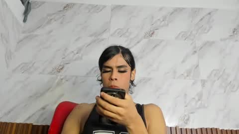 estefani robles online show from June 24, 2026, 12:31 am