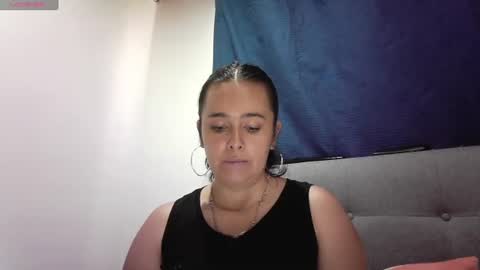 Snapshot of estefany_magic chatting on July 1, 2026, 5:02 pm estefany_magic online show from July 1, 2026, 5:02 pm