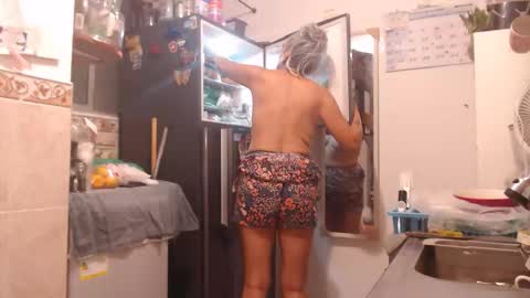 estelamaris online show from November 13, 2025, 12:31 am