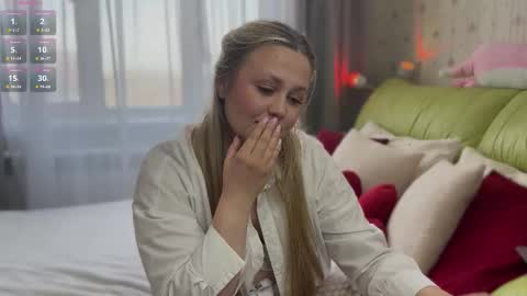 Estella online show from March 11, 2026, 5:35 am