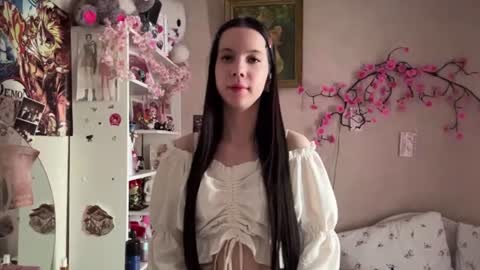 Snapshot of estellezdebski chatting on July 7, 2026, 2:43 pm estellezdebski online show from July 7, 2026, 2:43 pm