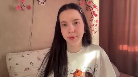 Snapshot of estellezdebski chatting on July 14, 2026, 3:29 pm estellezdebski online show from July 14, 2026, 3:29 pm