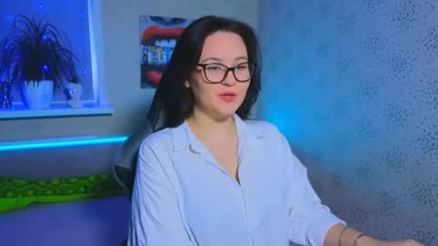 EsterPlayful online show from November 21, 2025, 9:52 am