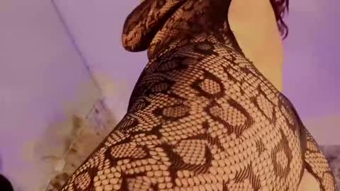 Snapshot of estrella05_ chatting on February 10, 2026, 5:11 am estrella05_ online show from February 10, 2026, 5:11 am