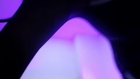 Estrella online show from November 25, 2025, 11:54 am