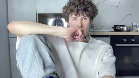 Alex online show from February 25, 2026, 11:31 am