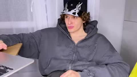 Alex online show from May 12, 2026, 6:49 pm