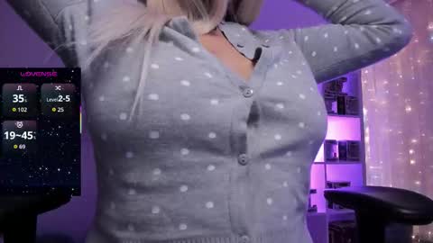 eternalmuse online show from November 5, 2025, 9:20 am