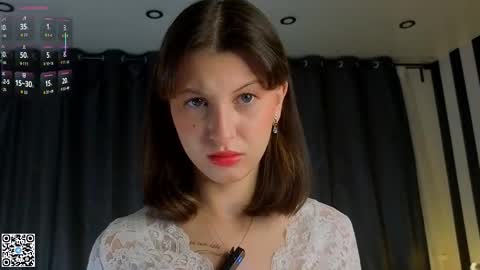 Elsa online show from November 11, 2025, 6:08 pm