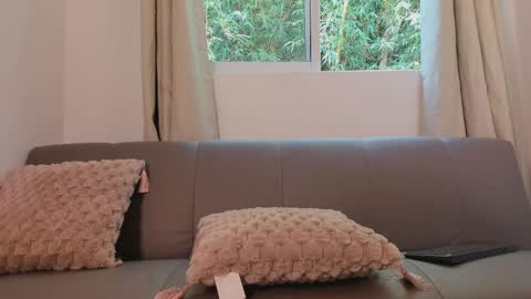 etham_wolf1 online show from April 2, 2026, 4:59 pm