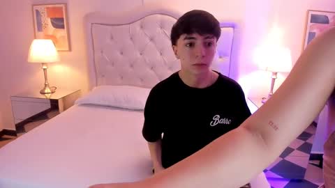 ethan and ava online show from January 17, 2025, 1:24 pm