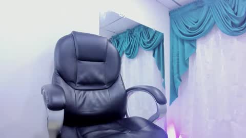 Ethan online show from December 21, 2024, 1:36 am