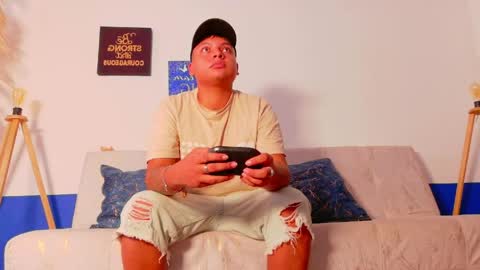 ethan online show from May 25, 2026, 9:10 pm