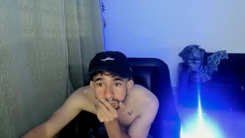 Snapshot of ethan_col chatting on September 8, 2025, 5:34 pm ethan_col online show from September 8, 2025, 5:34 pm