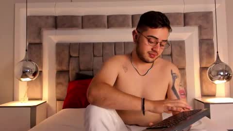 Snapshot of ethan_greys chatting on November 16, 2025, 3:34 am ethan_greys online show from November 16, 2025, 3:34 am