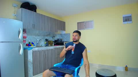 Jose online show from December 15, 2025, 12:31 pm