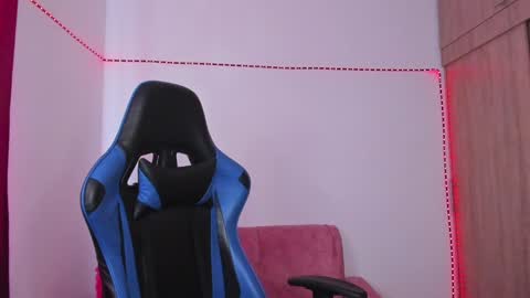 ETHAN SAI online show from December 8, 2024, 8:58 pm