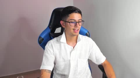 ETHAN SAI online show from February 1, 2025, 9:51 pm