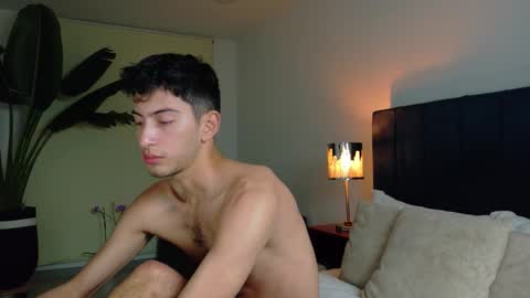 Snapshot of ethan_skiny_ chatting on November 2, 2025, 4:59 am Joan online show from November 2, 2025, 4:59 am