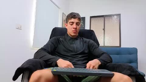 Snapshot of ethangreey1 chatting on February 10, 2026, 1:26 pm ethangreey1 online show from February 10, 2026, 1:26 pm