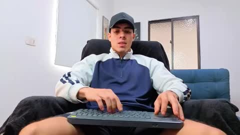 Snapshot of ethangreey1 chatting on February 15, 2026, 3:09 pm ethangreey1 online show from February 15, 2026, 3:09 pm